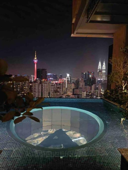 1+ 1 Bedroom 4-5Pax/Klcc/ Bukit Bintang/City View/Mrt Kuala Lumpur Exterior photo